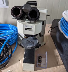 Photo used OLYMPUS BX60MF5 for sale