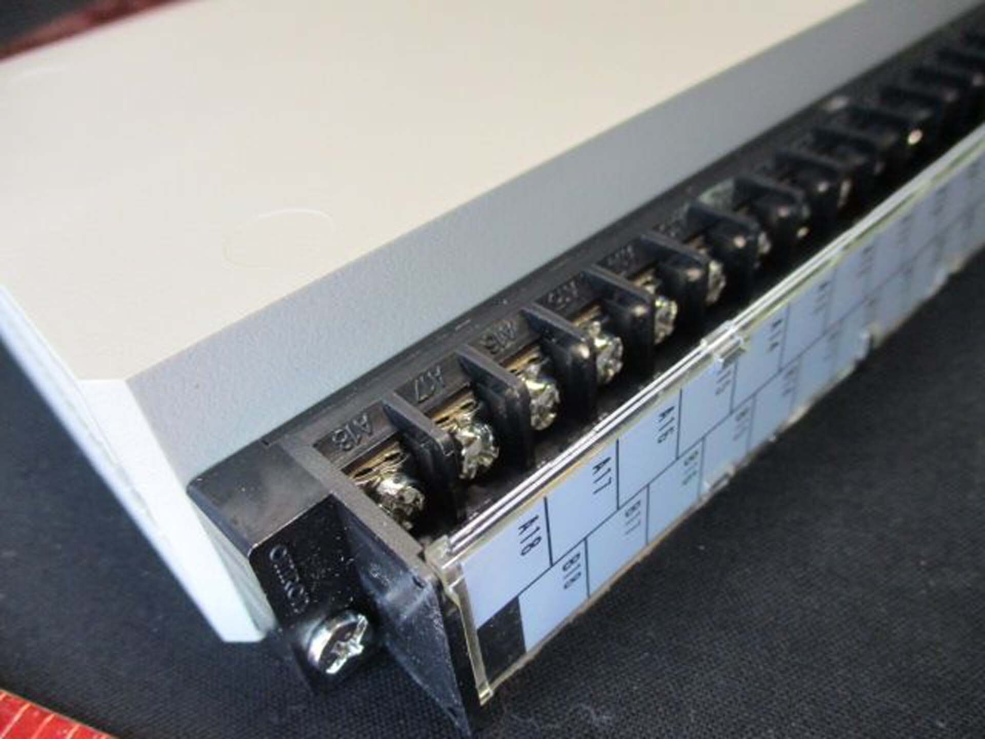 Photo Used OMRON 3G2A5-0C224-E For Sale