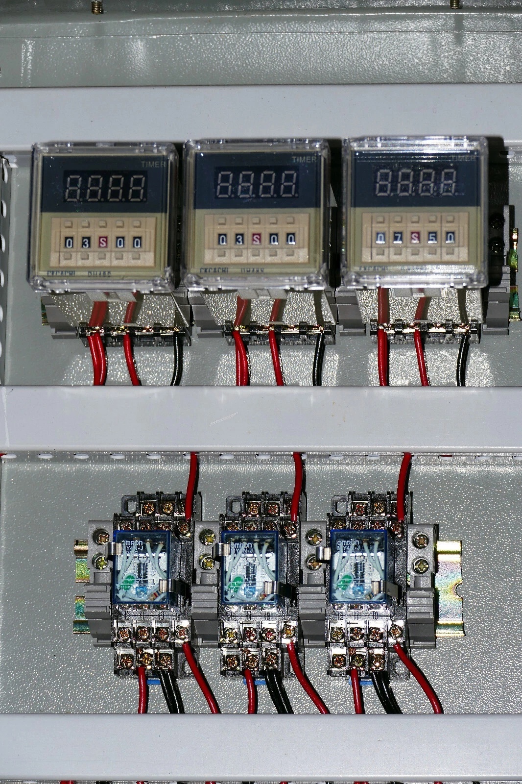 사진 사용됨 OMRON Timer controller sequencer 판매용