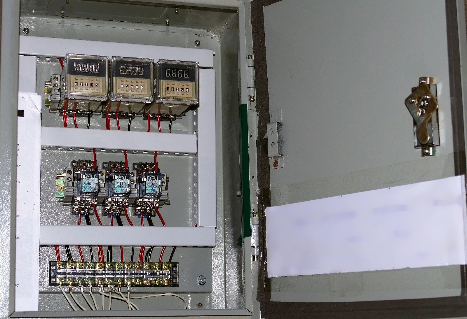 사진 사용됨 OMRON Timer controller sequencer 판매용