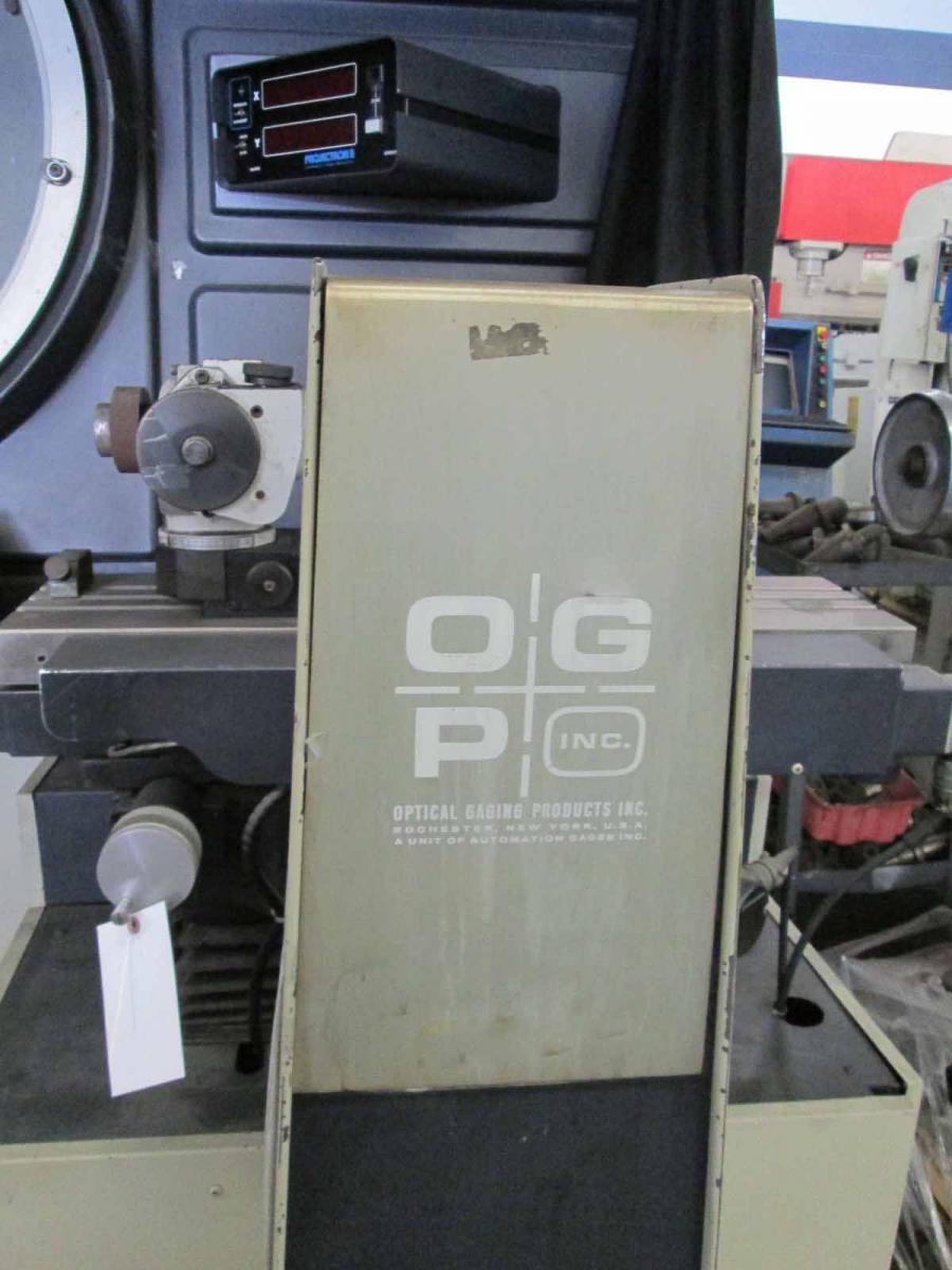 Photo Used OPTICAL GAGING PRODUCTS / OGP Opticom Qualifier 30 For Sale