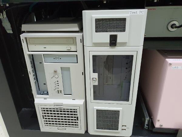 Photo Used OPTO SYSTEMS WMSS 2000 For Sale