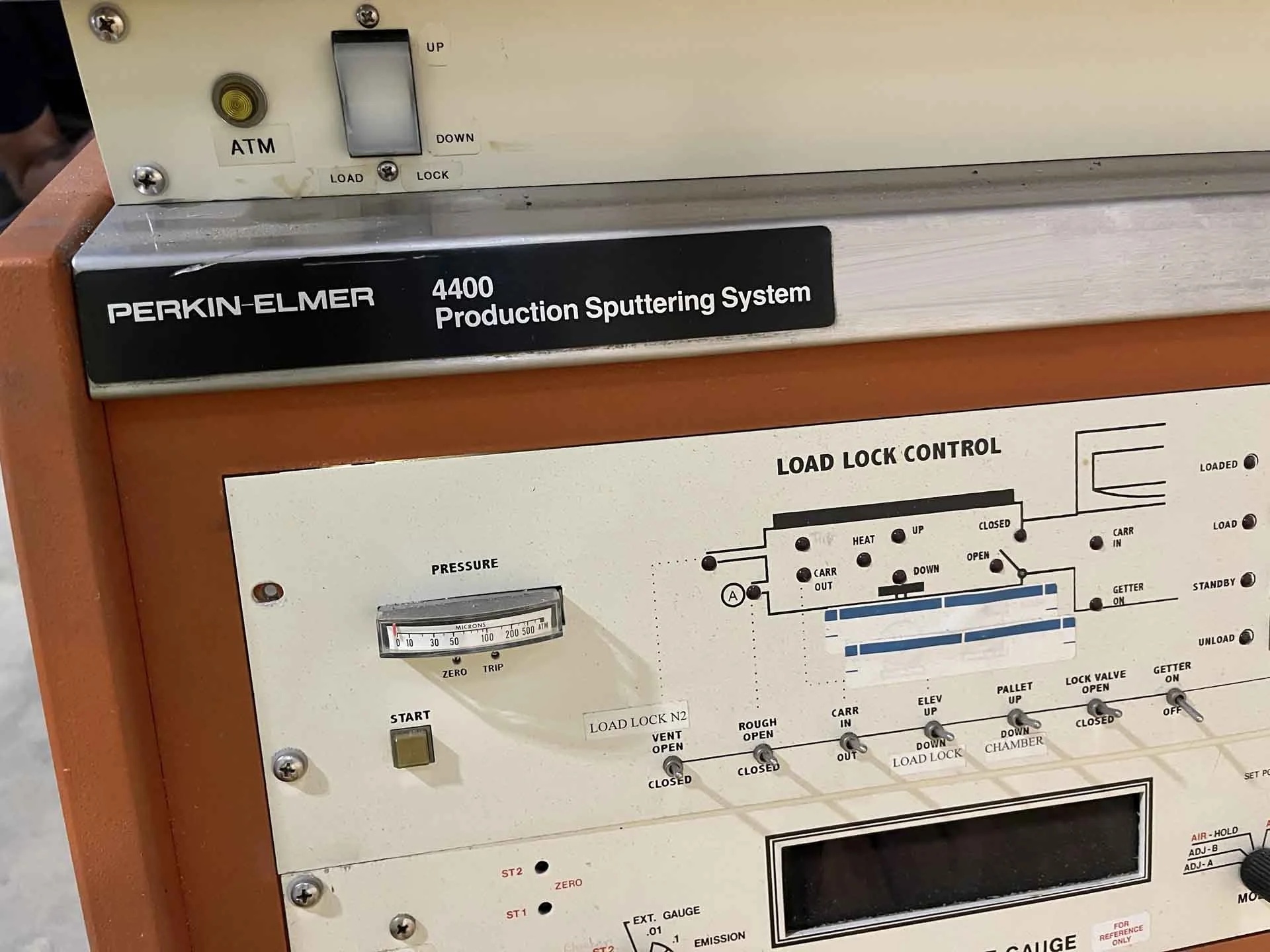Photo Used PERKIN ELMER 4400 For Sale