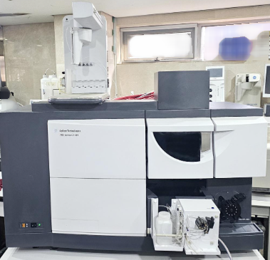 Photo Used PERKIN ELMER 720 ICP-OES For Sale