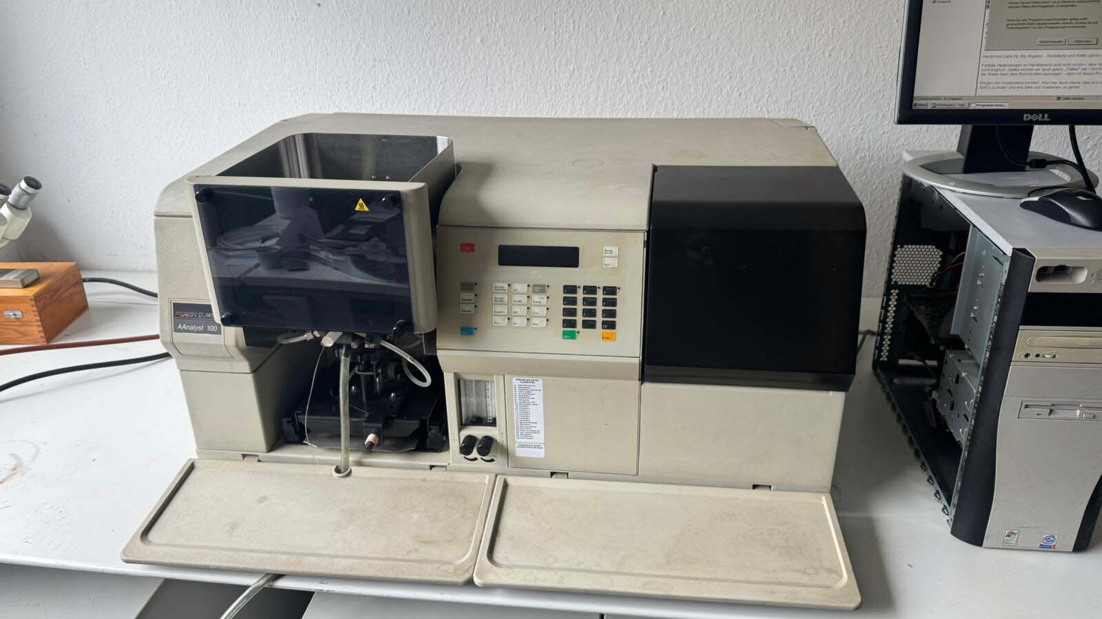 사진 사용됨 PERKIN ELMER AAnalyst 100 판매용
