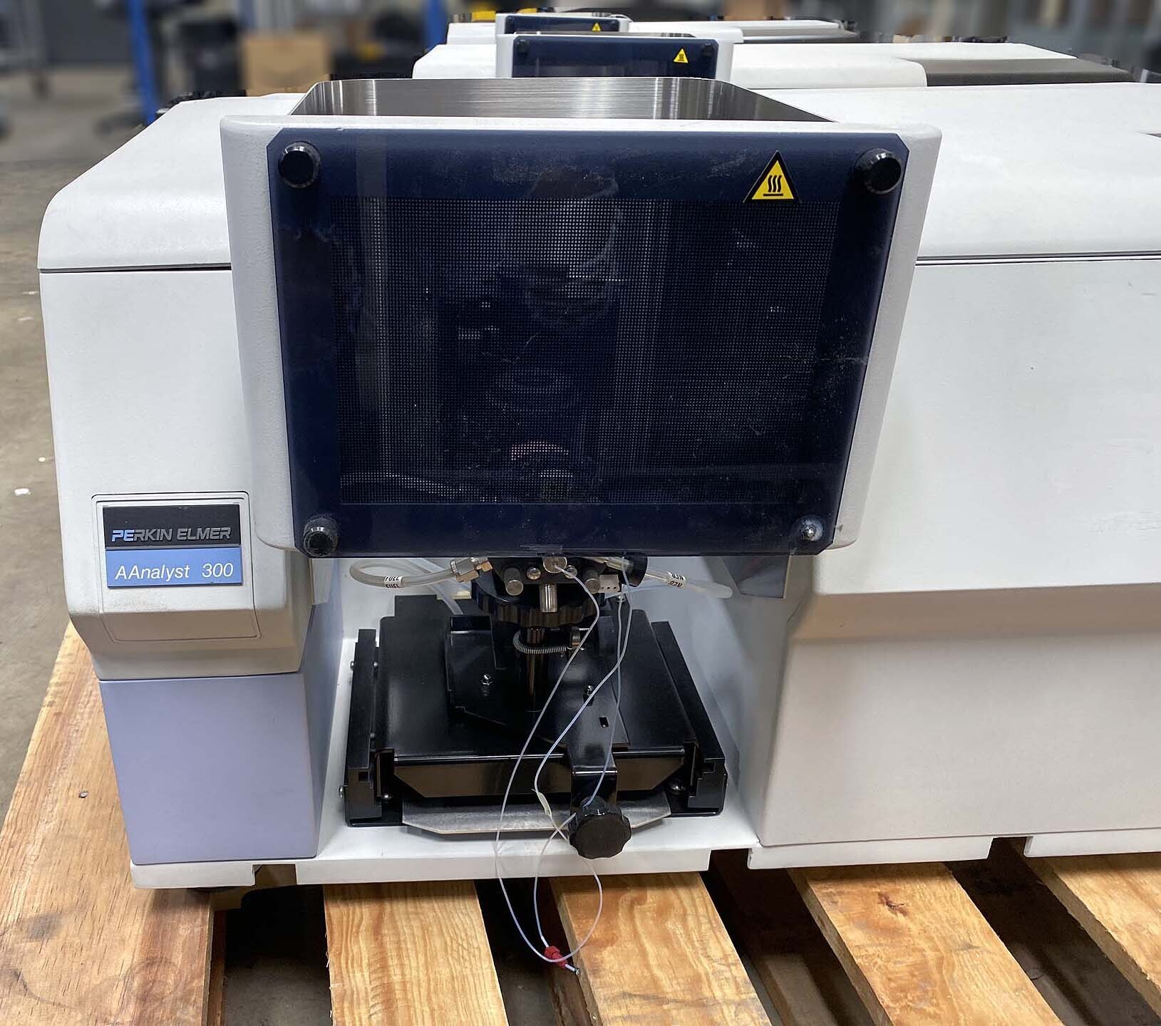 Photo Used PERKIN ELMER AAnalyst 300 For Sale