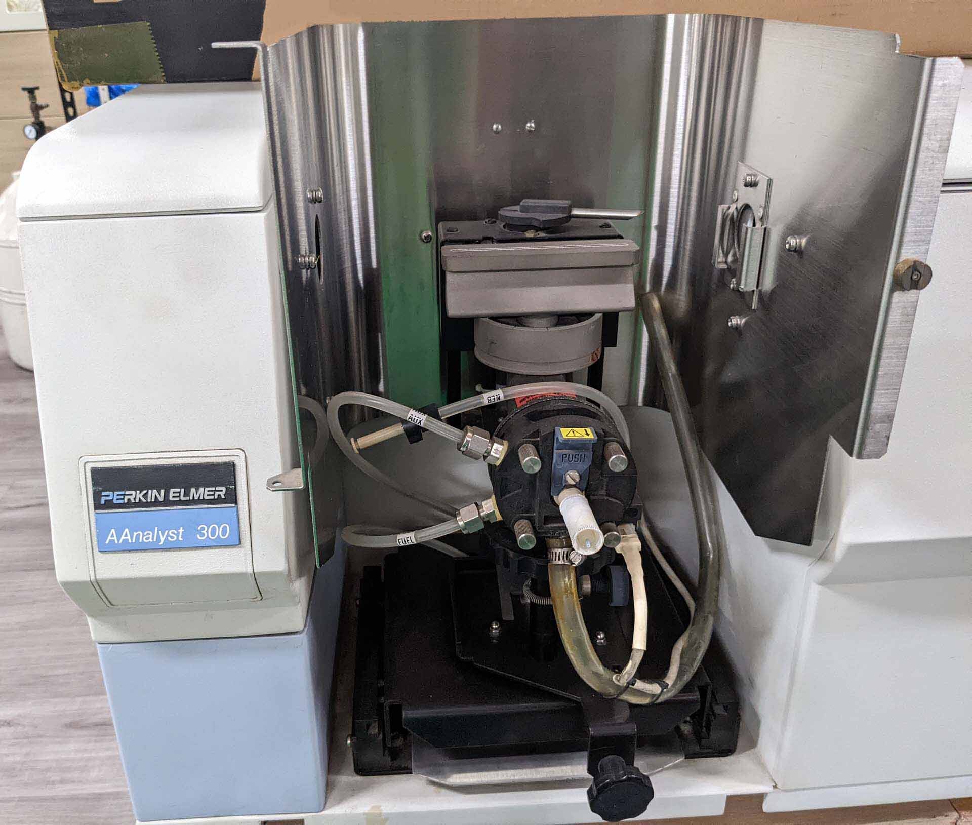 사진 사용됨 PERKIN ELMER AAnalyst 300 판매용