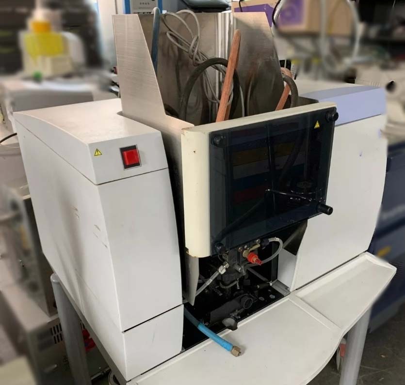 Photo Used PERKIN ELMER AAnalyst 400 For Sale