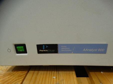 Photo Used PERKIN ELMER AAnalyst 600 For Sale