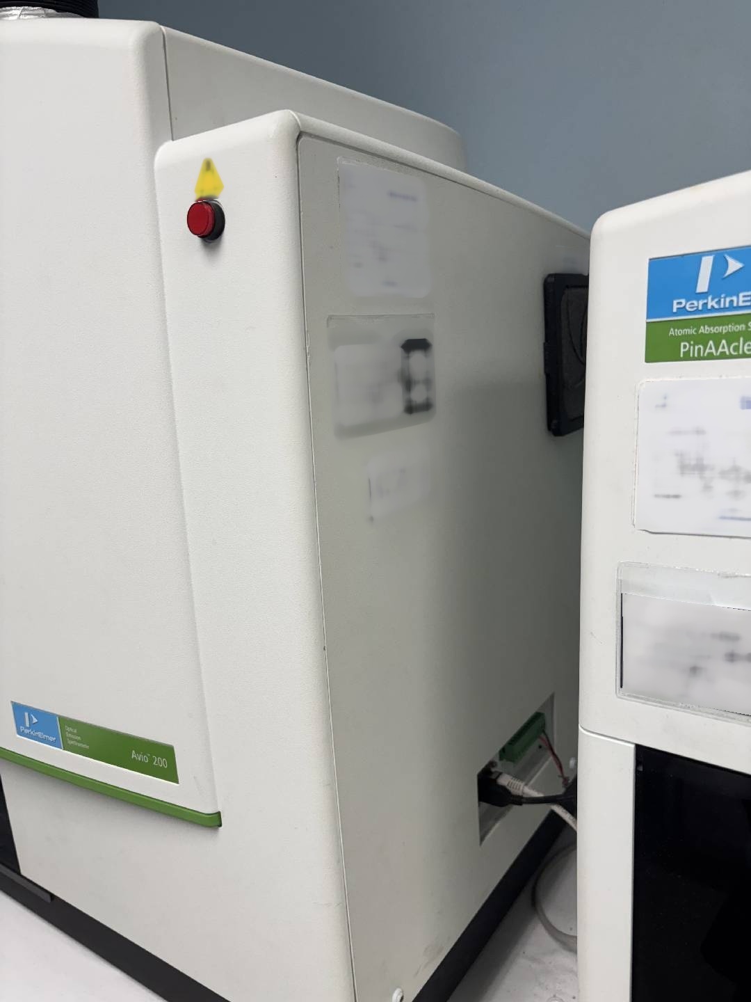 フォト（写真） 使用される PERKIN ELMER Avio 200 販売のために