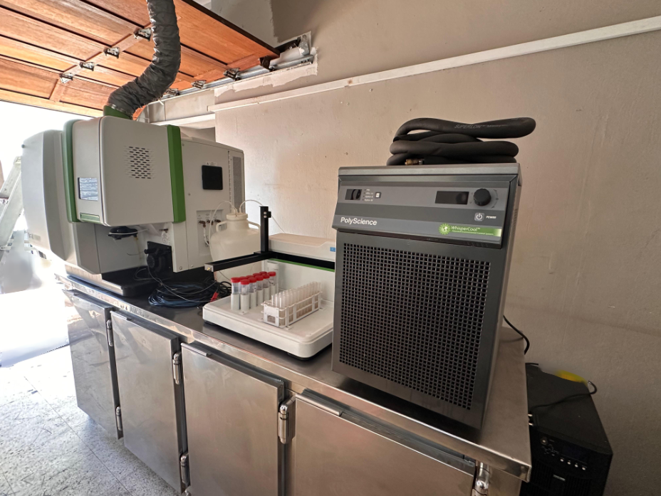 Photo Utilisé PERKIN ELMER Avio 550 Max À vendre