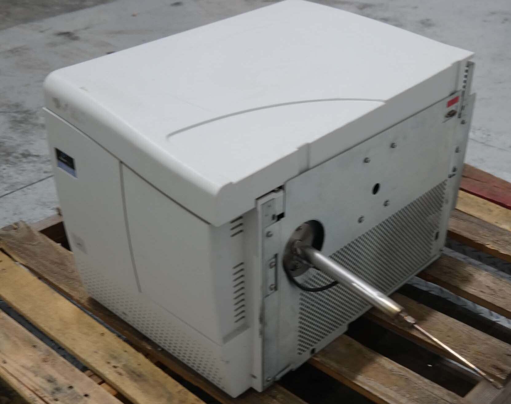 Photo Used PERKIN ELMER Clarus 500 For Sale
