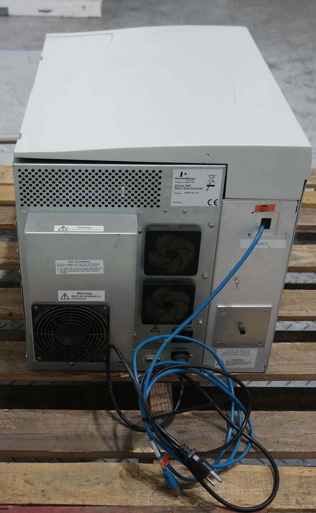 Photo Used PERKIN ELMER Clarus 500 For Sale