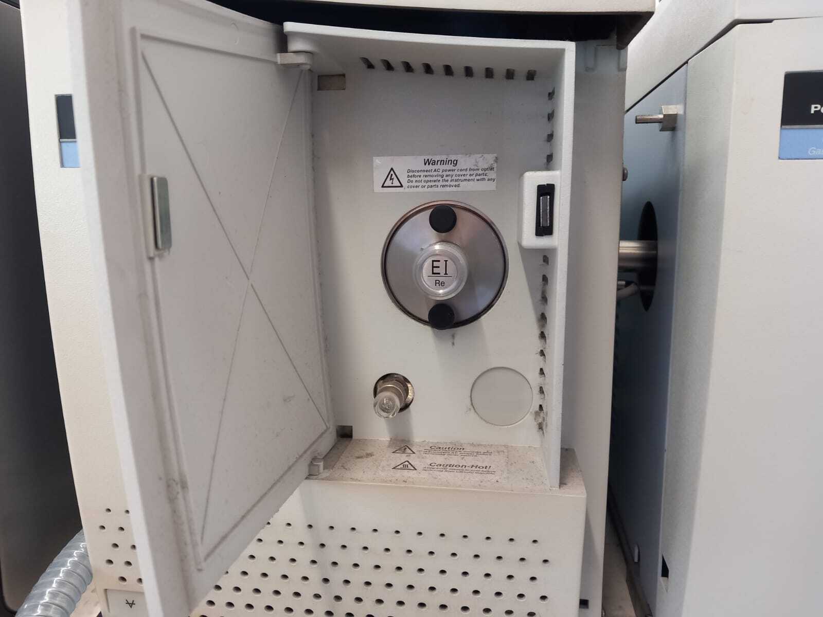 Photo Utilisé PERKIN ELMER Clarus 560 À vendre