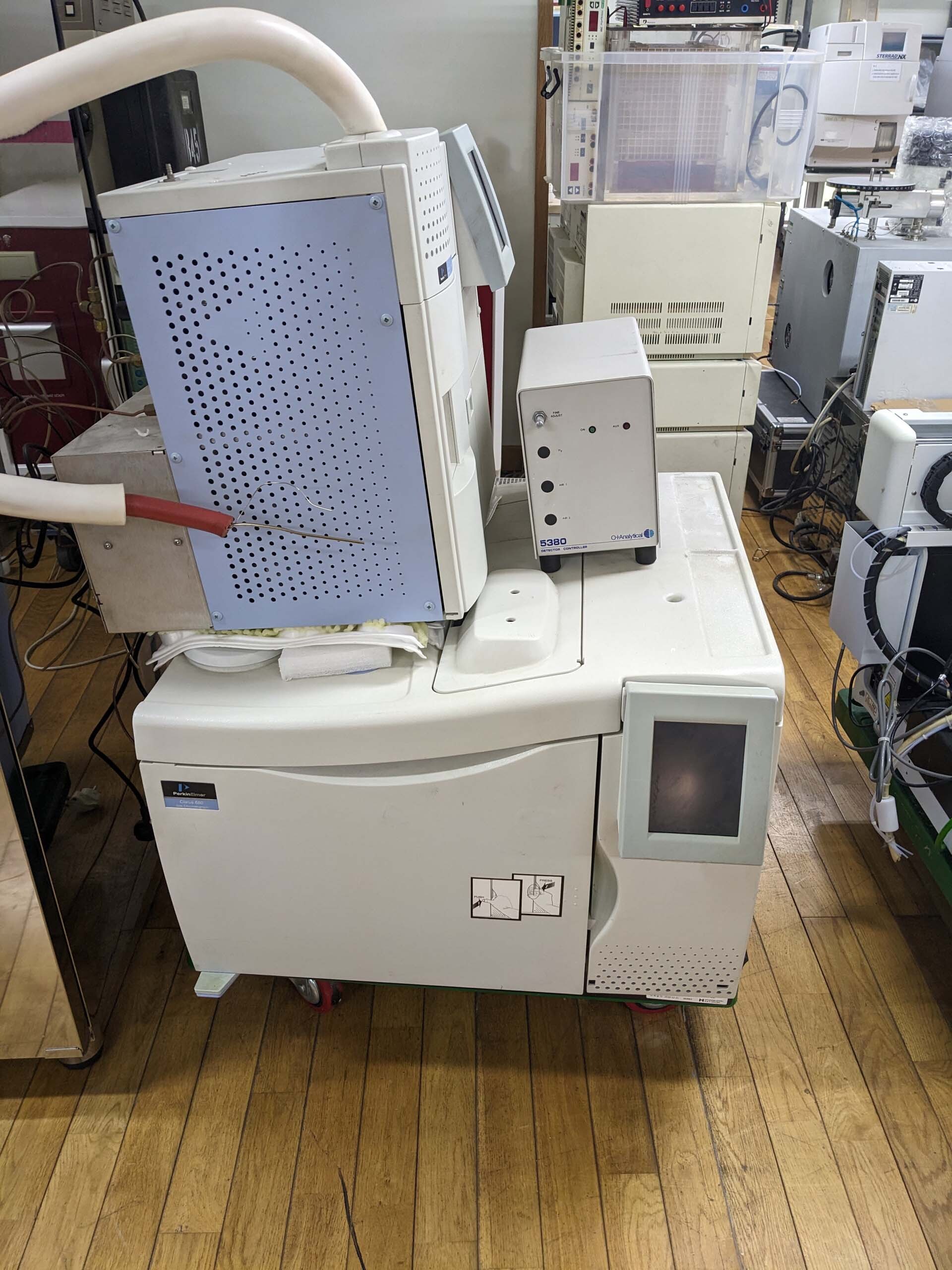 图为 已使用的 PERKIN ELMER Clarus 680 待售