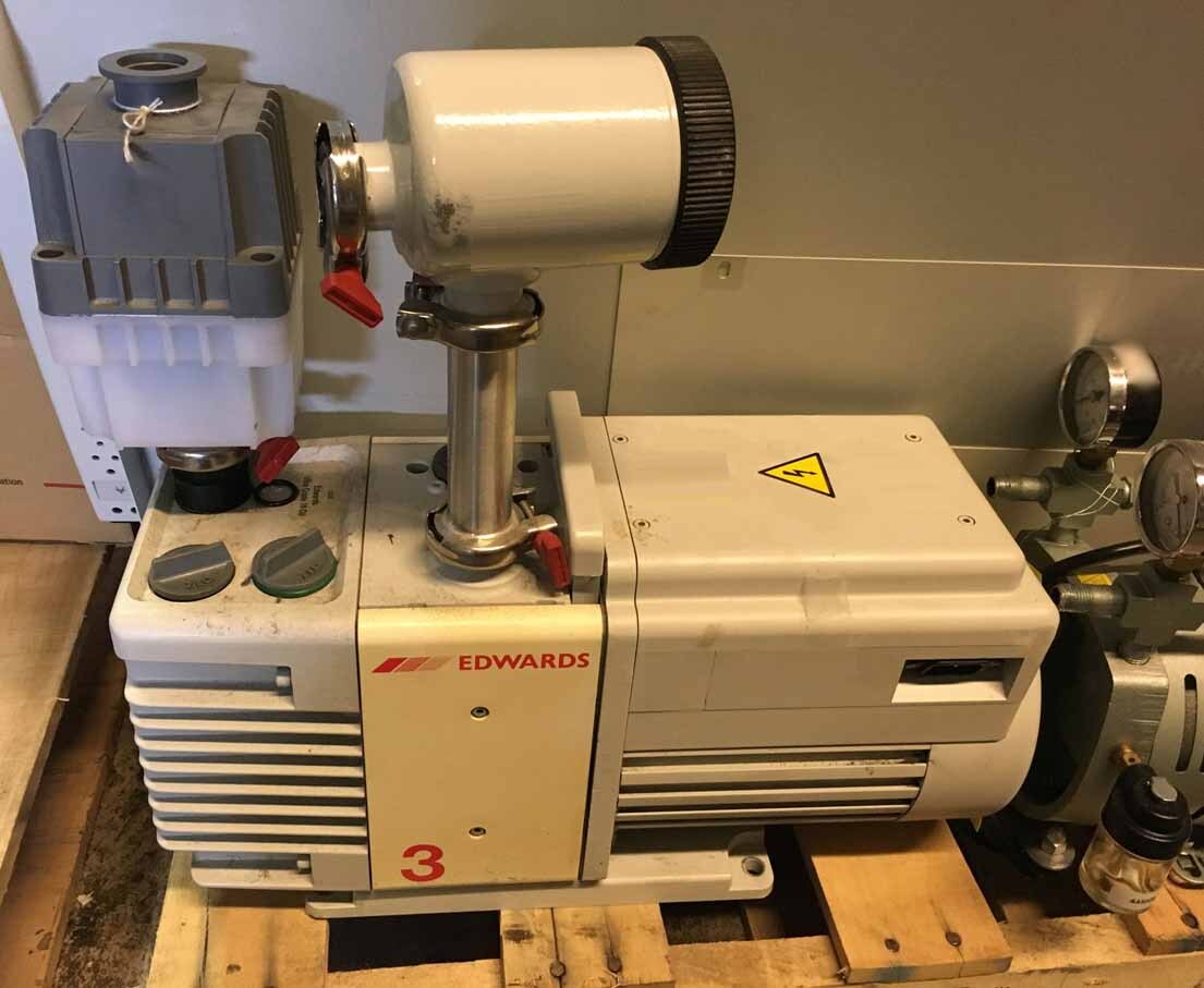 Photo Used PERKIN ELMER Clarus 680GC For Sale