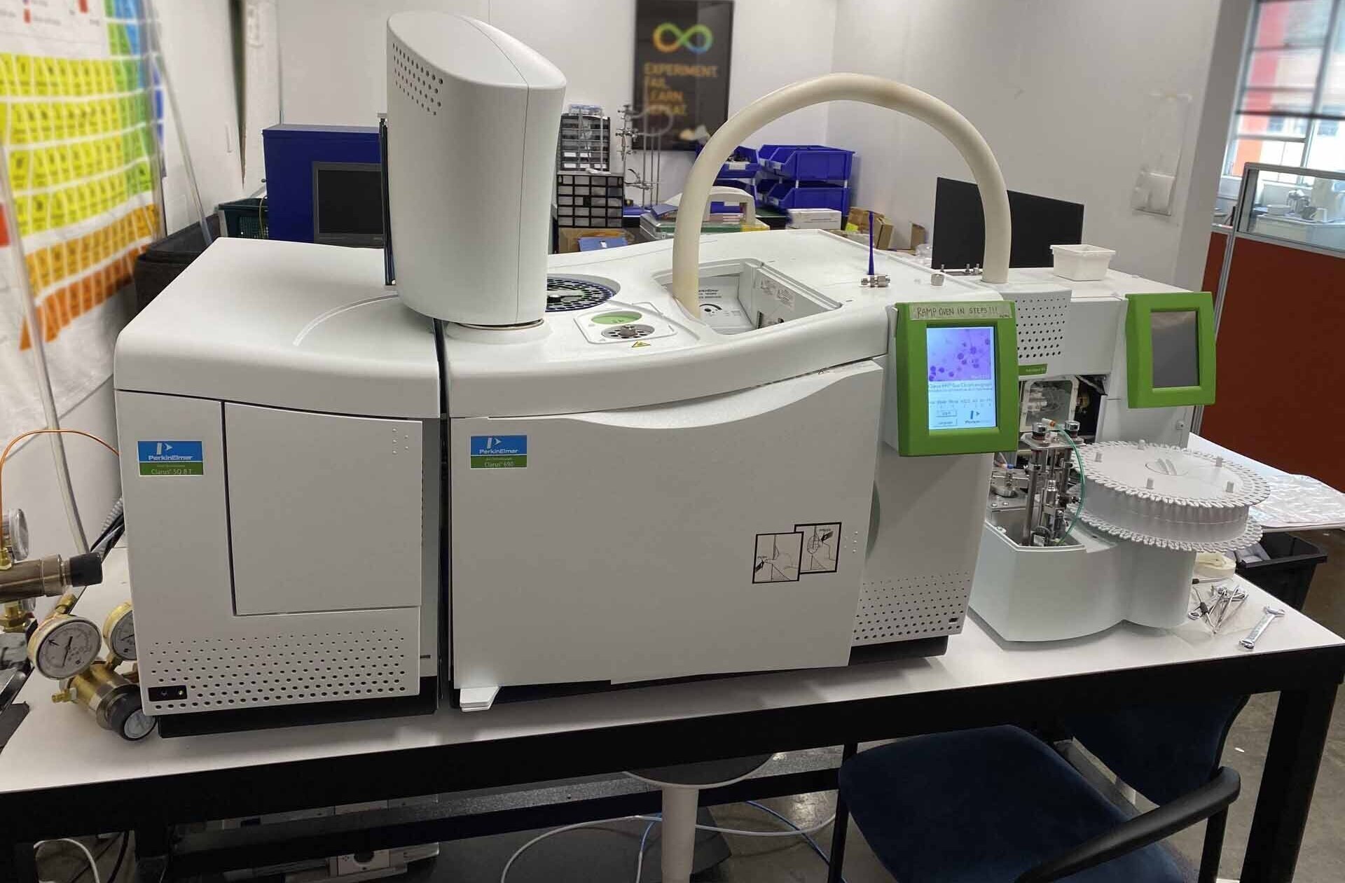 PERKIN ELMER Clarus 690 사용됨 판매용 가격 293622801, > 구매 로부터 CAE