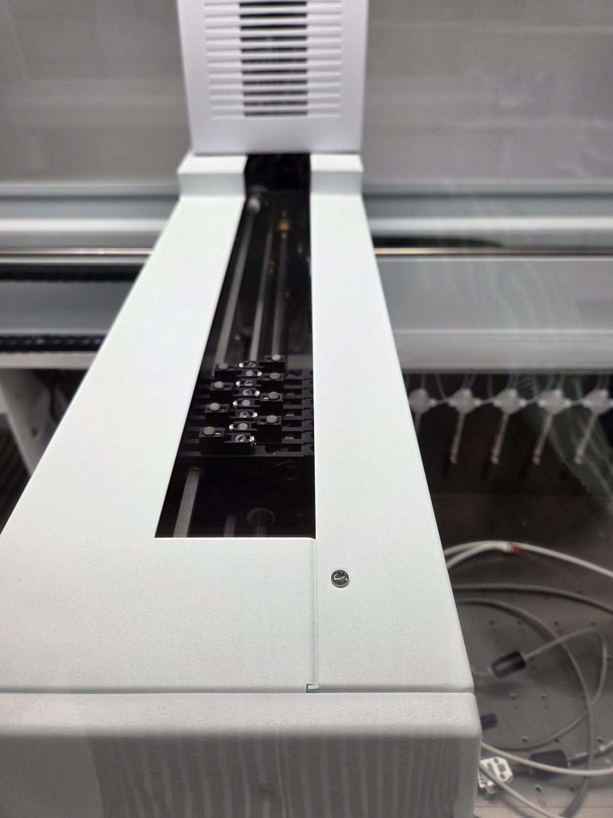 Photo Used PERKIN ELMER Janus G3 For Sale