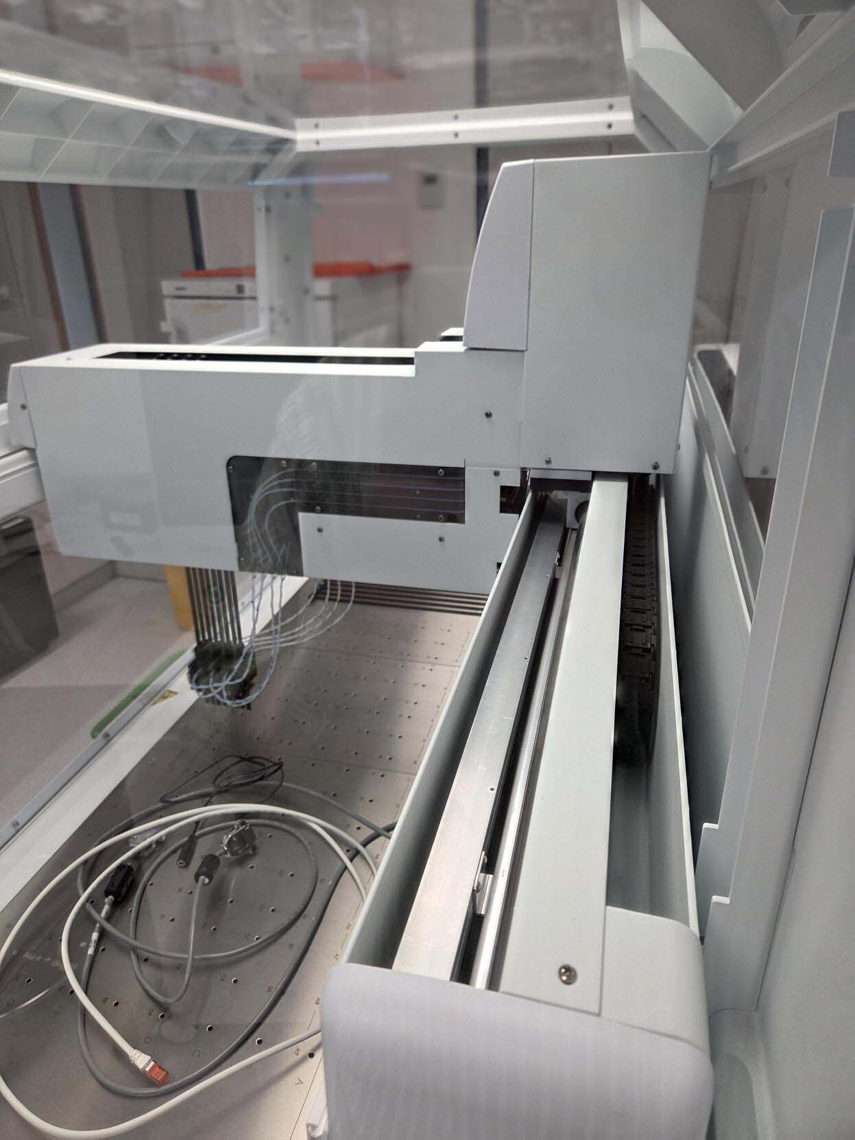 Photo Used PERKIN ELMER Janus G3 For Sale