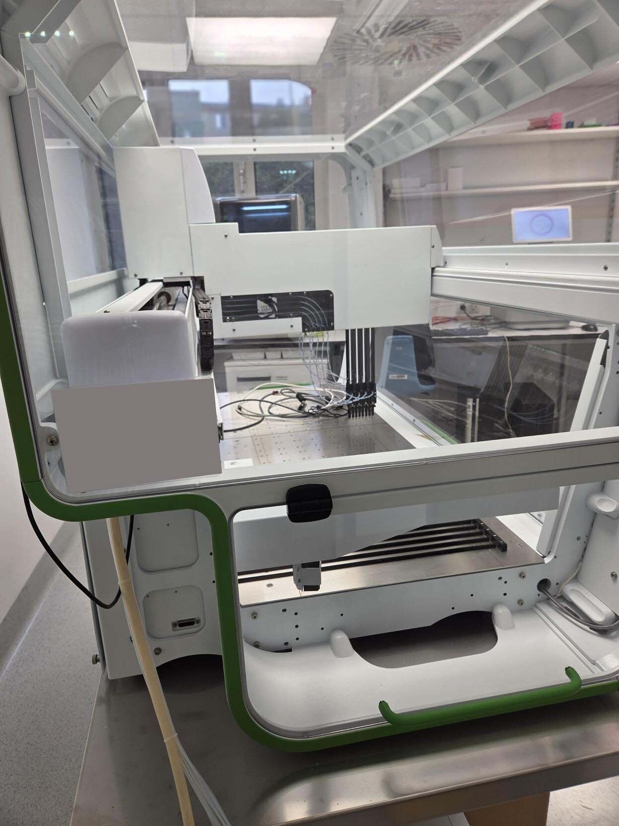 Photo Used PERKIN ELMER Janus G3 For Sale