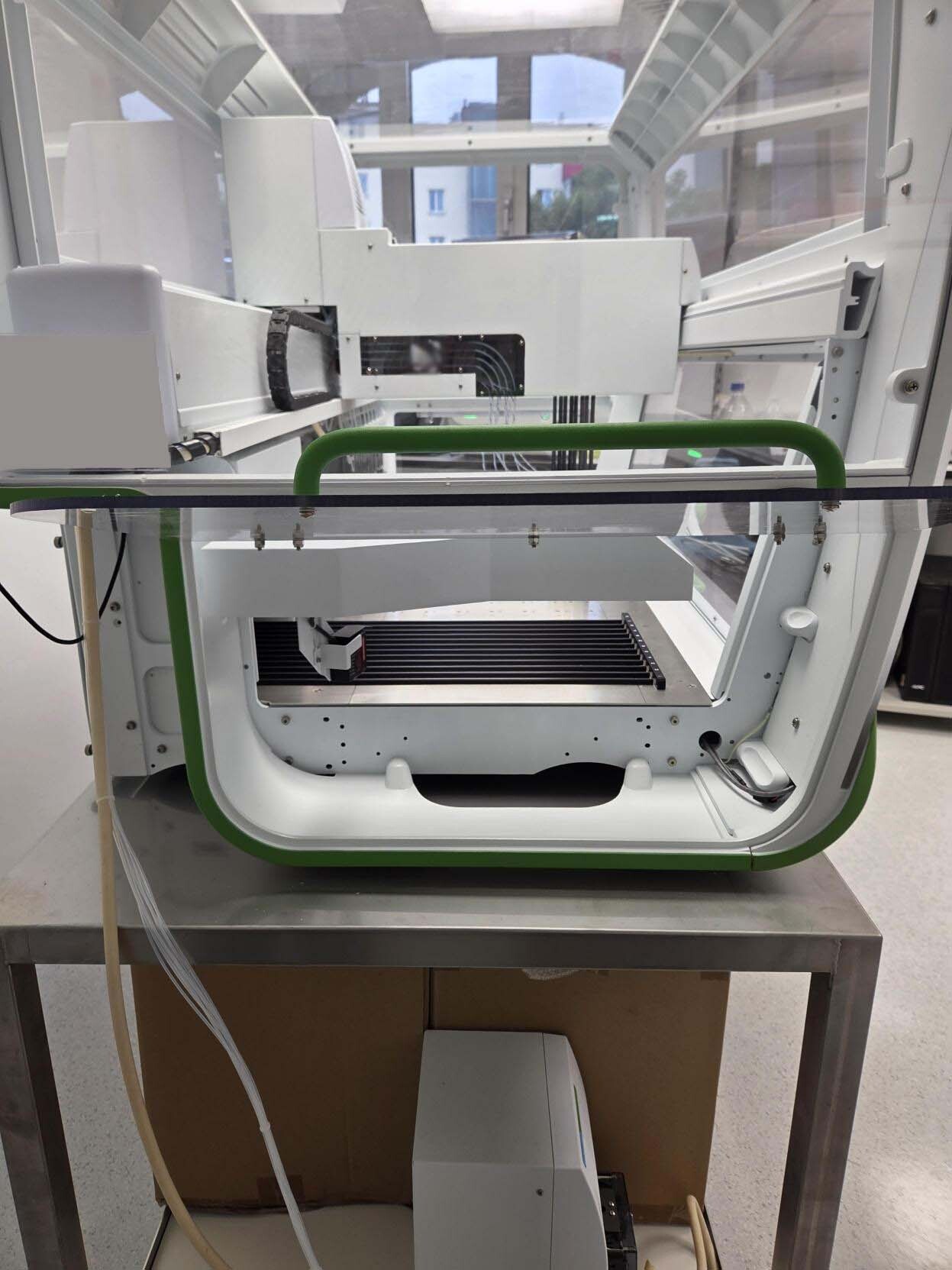 Photo Used PERKIN ELMER Janus G3 For Sale