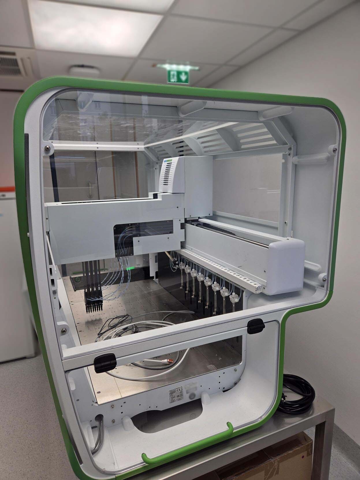 Photo Used PERKIN ELMER Janus G3 For Sale