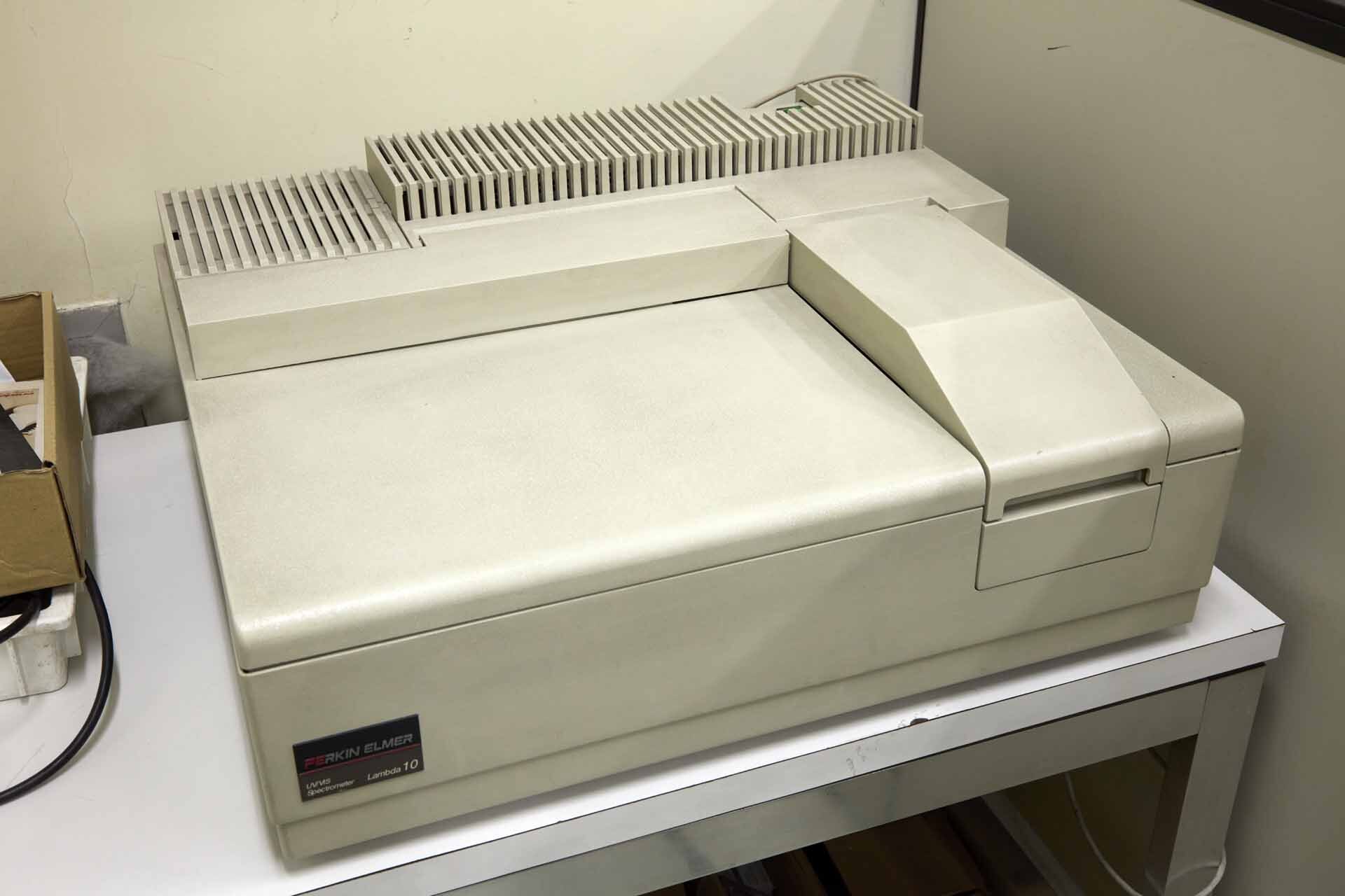 사진 사용됨 PERKIN ELMER Lambda 10 판매용