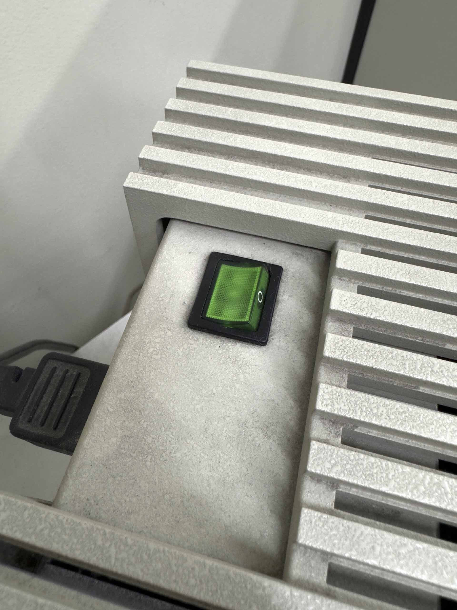 사진 사용됨 PERKIN ELMER Lambda 10 판매용