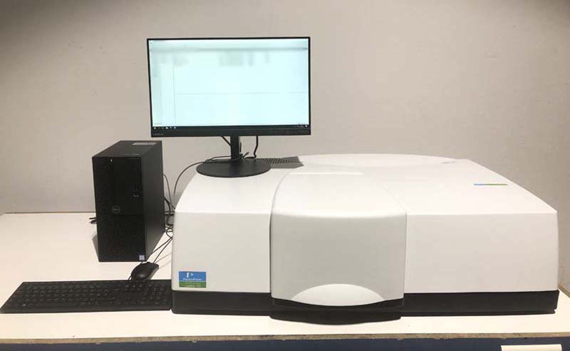 Photo Used PERKIN ELMER Lambda 750 For Sale