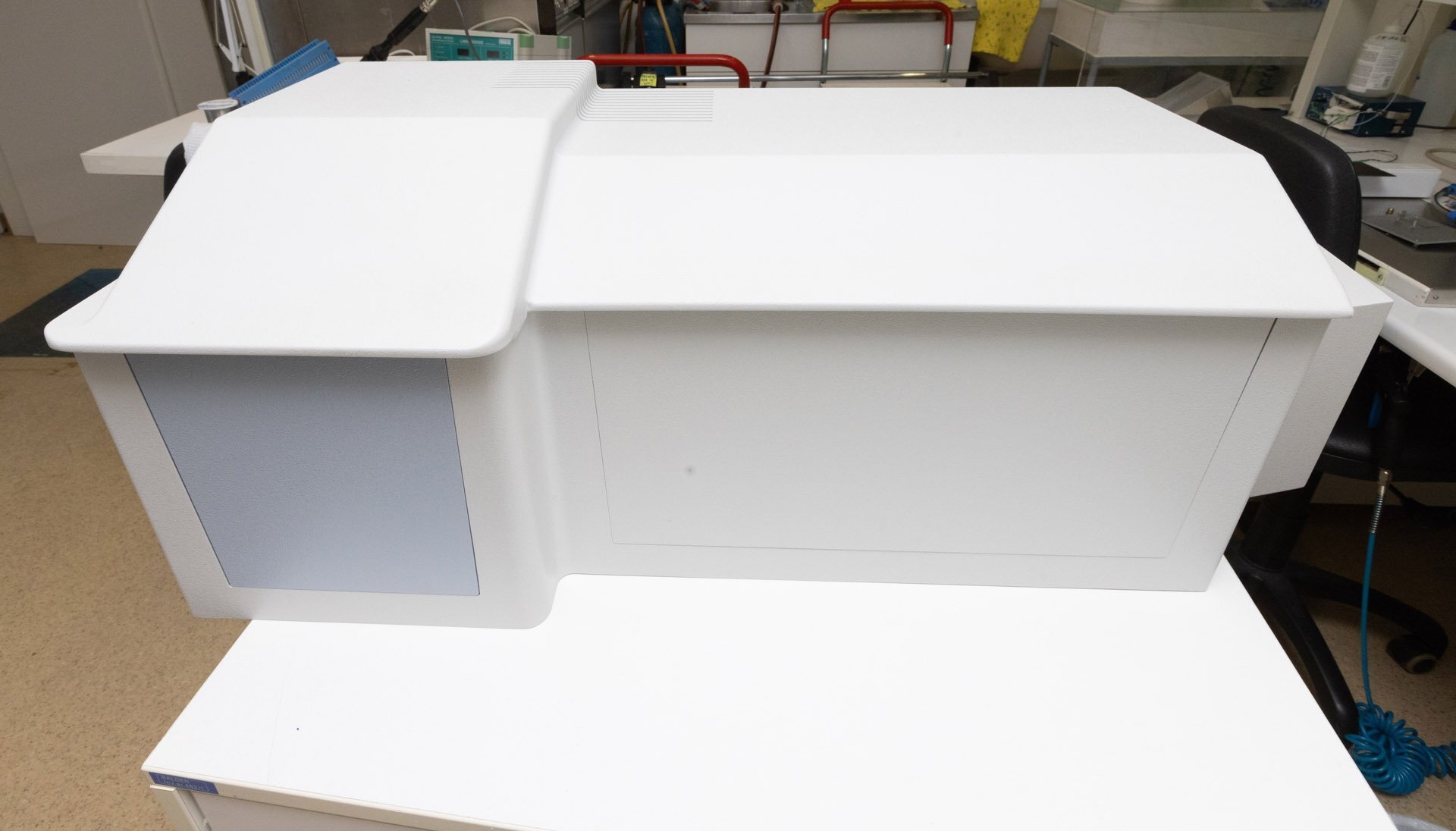 フォト（写真） 使用される PERKIN ELMER Lambda 900 販売のために