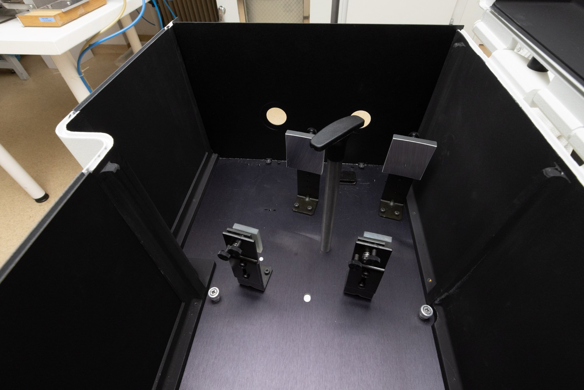 フォト（写真） 使用される PERKIN ELMER Lambda 900 販売のために