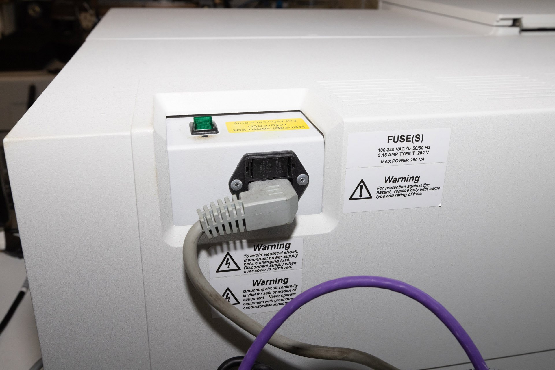 フォト（写真） 使用される PERKIN ELMER Lambda 900 販売のために
