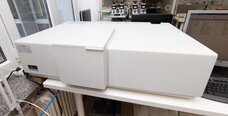 フォト（写真） 使用される PERKIN ELMER Lambda 900 販売のために