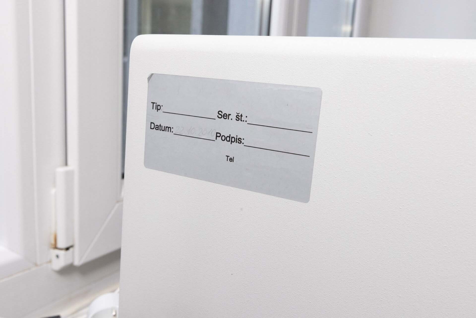 フォト（写真） 使用される PERKIN ELMER Lambda 900 販売のために