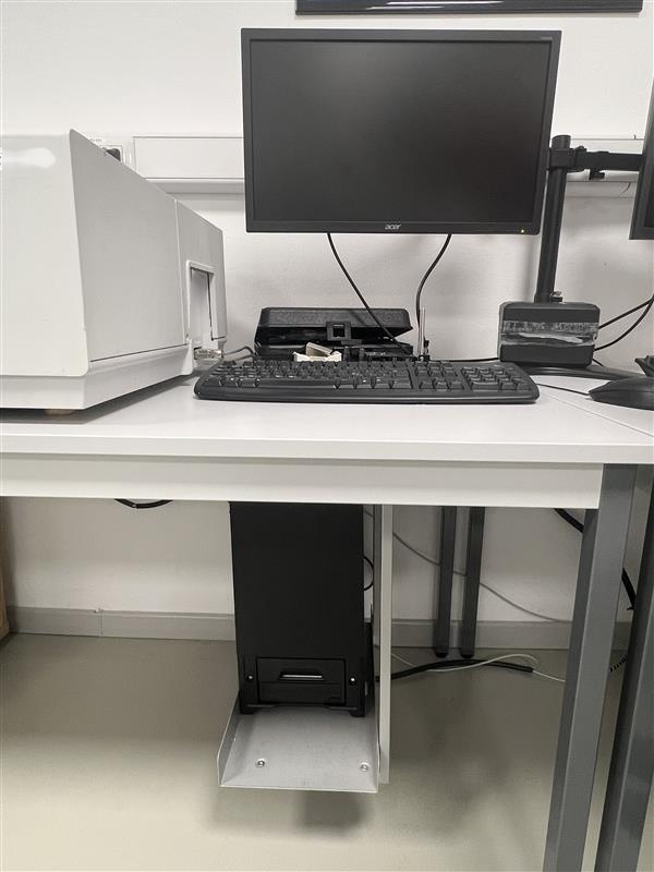 图为 已使用的 PERKIN ELMER Lambda 900 待售