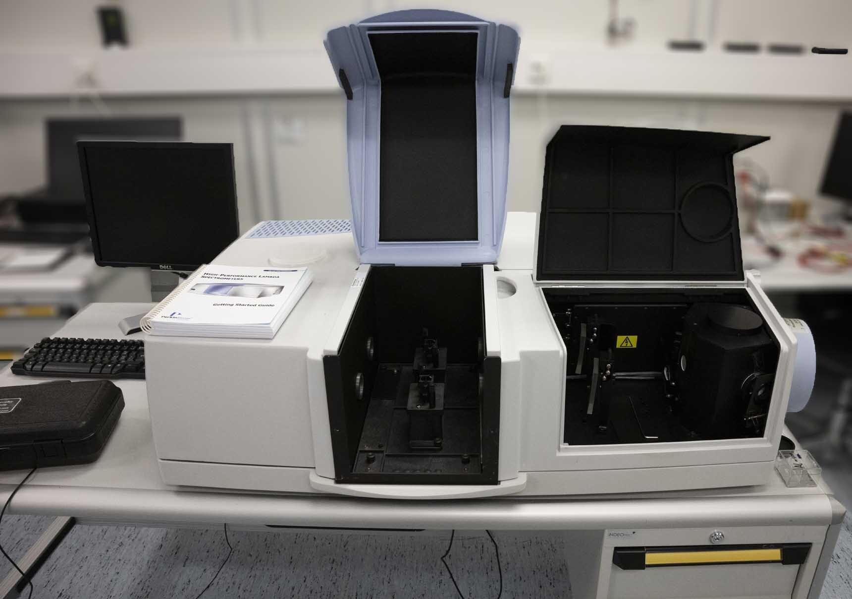 Photo Utilisé PERKIN ELMER Lambda 950 À vendre