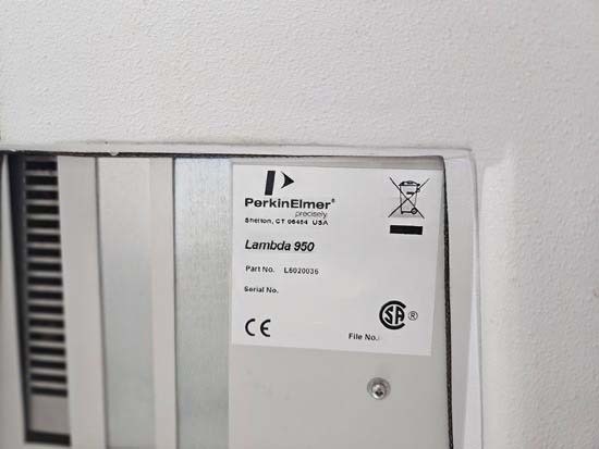 Foto Verwendet PERKIN ELMER Lambda 950 Zum Verkauf