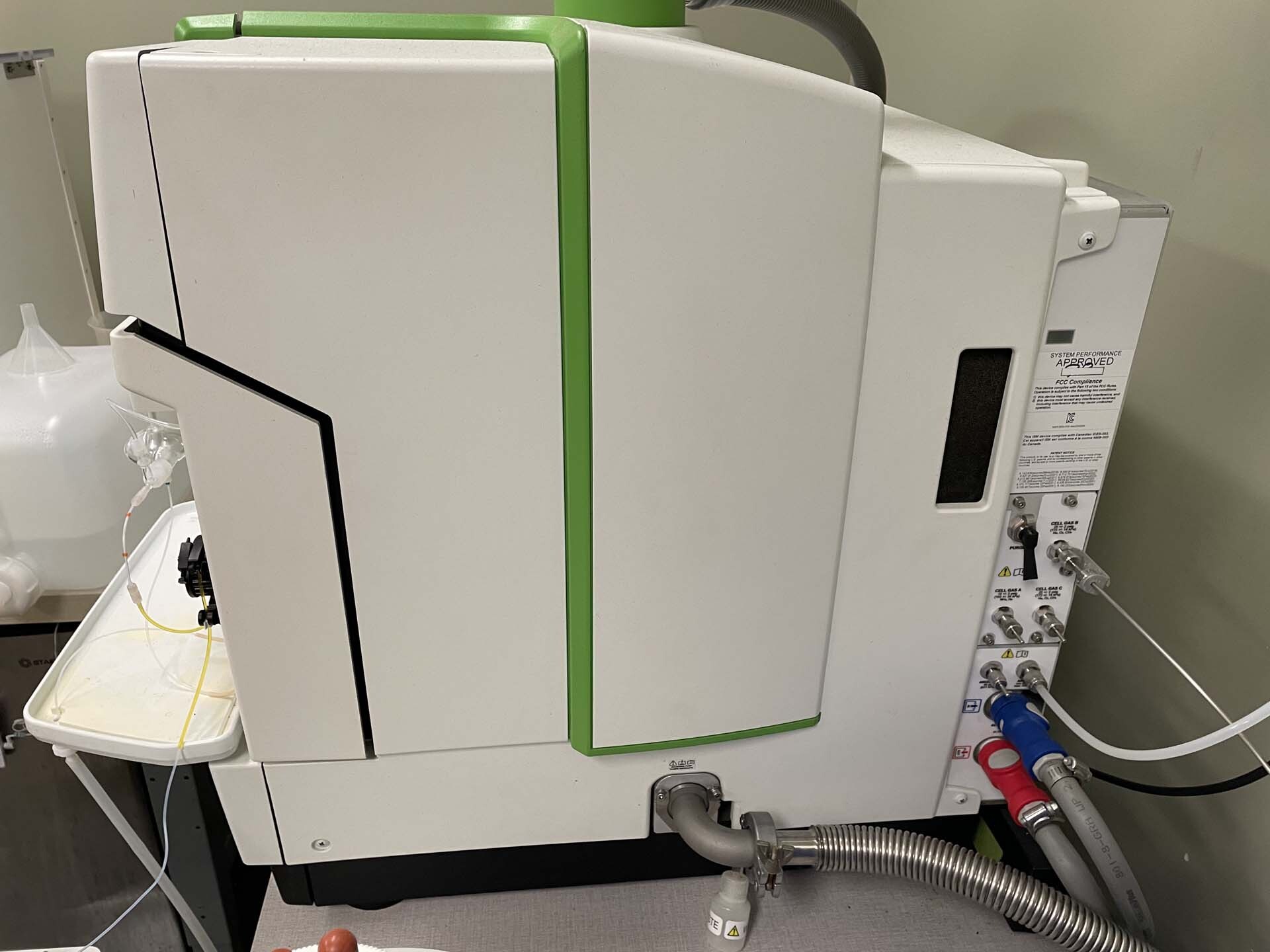 사진 사용됨 PERKIN ELMER Nexion 2000B 판매용