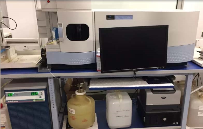 PERKIN ELMER Optima 7300 DV Spectrometer used for sale price #9281422 ...