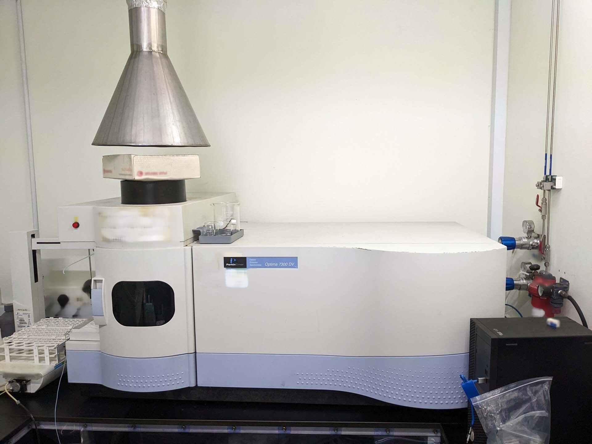 Foto Verwendet PERKIN ELMER Optima 7300 DV Zum Verkauf