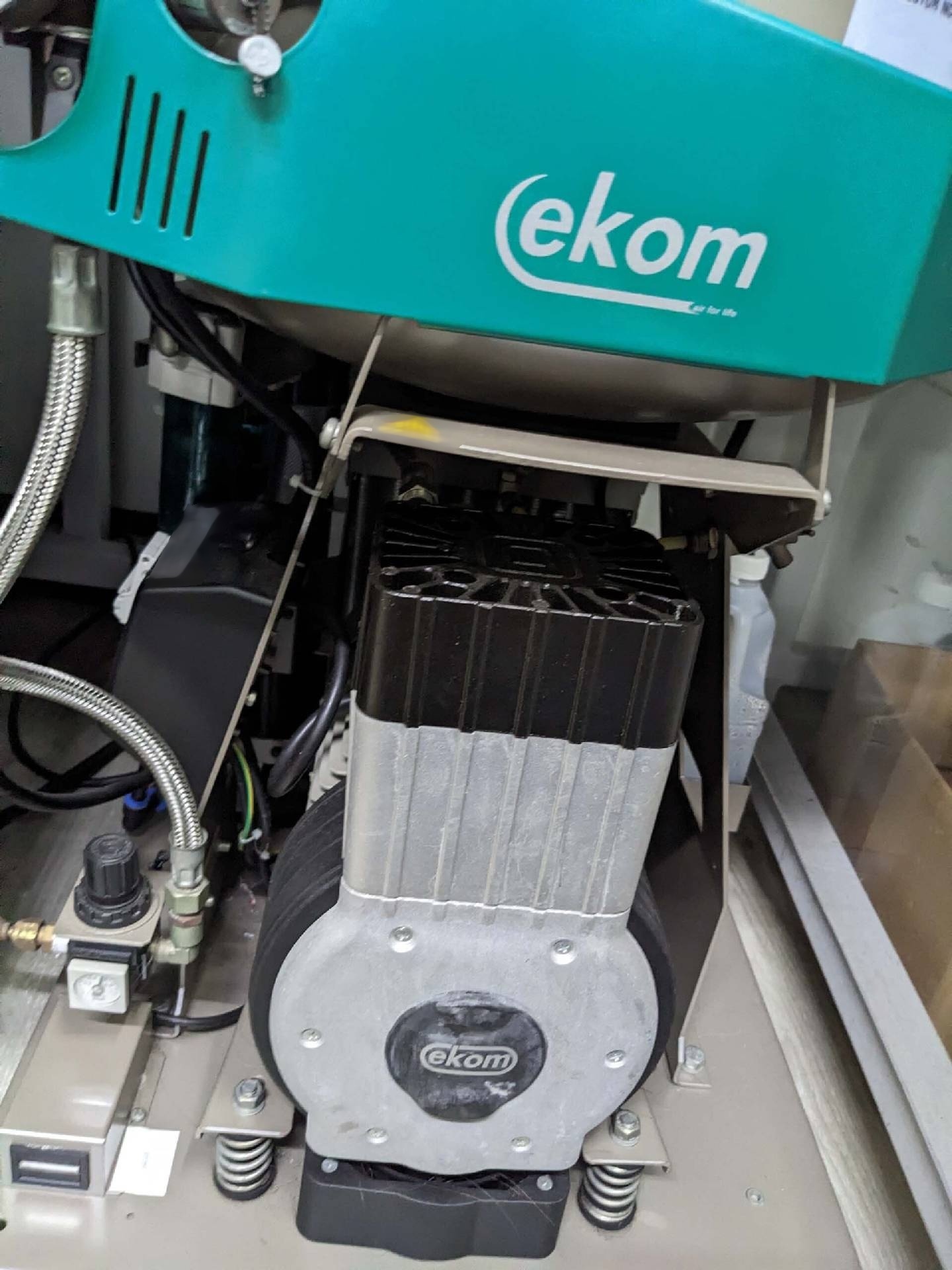 Foto Verwendet PERKIN ELMER Optima 7300 DV Zum Verkauf