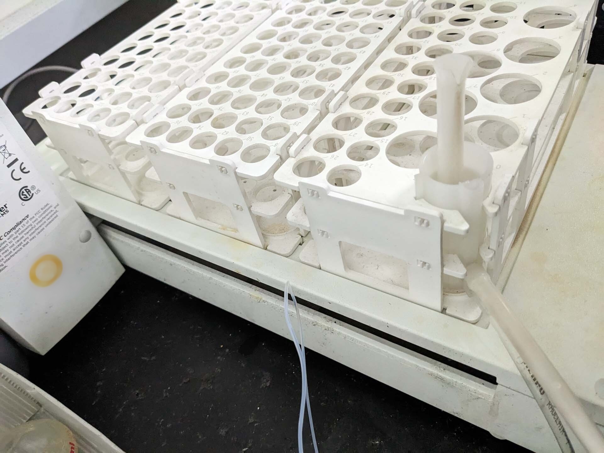 Foto Verwendet PERKIN ELMER Optima 7300 DV Zum Verkauf