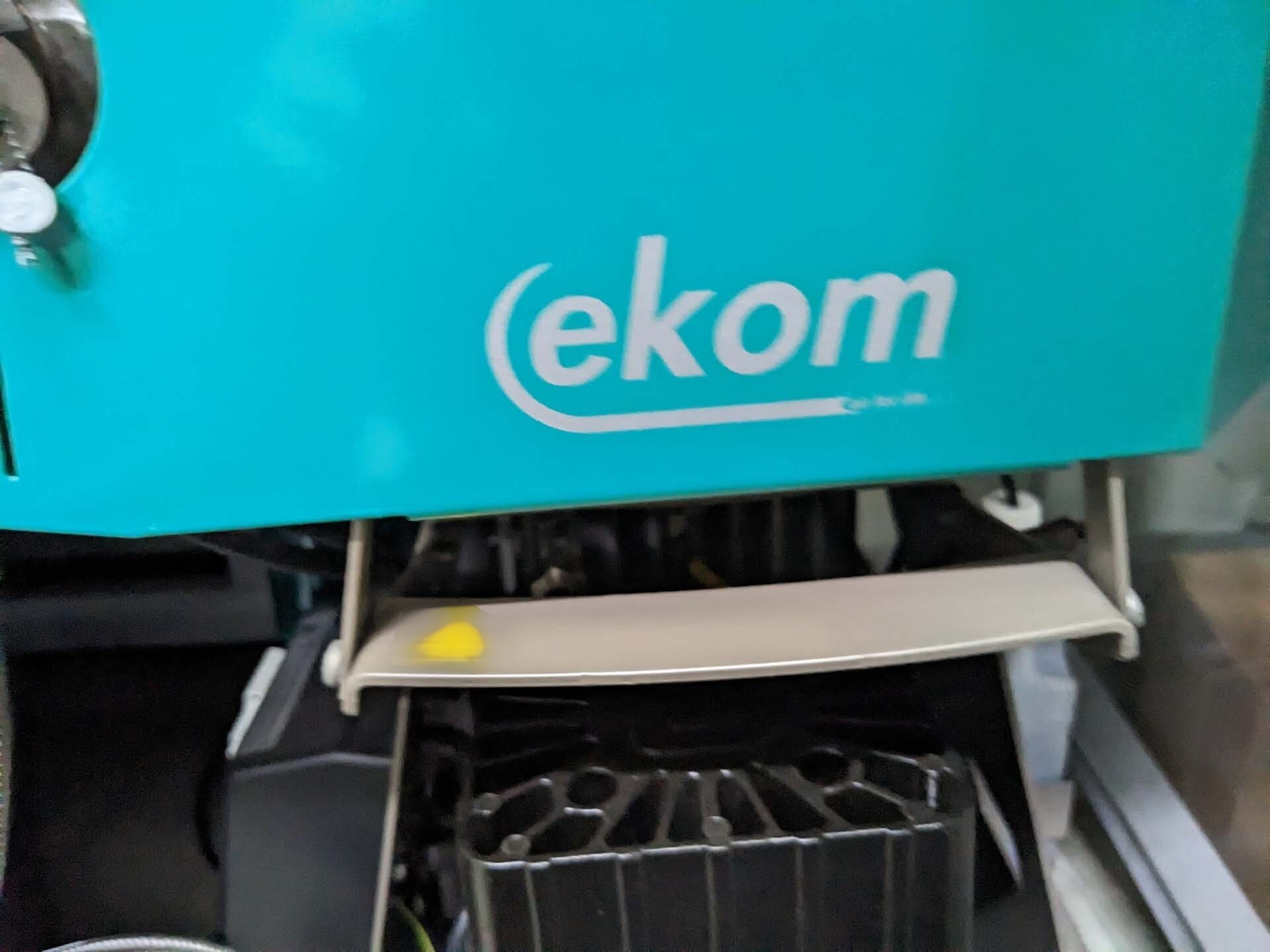 Foto Verwendet PERKIN ELMER Optima 7300 DV Zum Verkauf