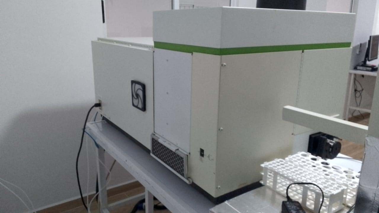 Photo Used PERKIN ELMER Optima 8000 For Sale