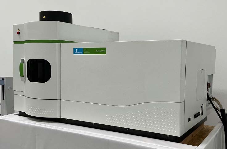 Photo Used PERKIN ELMER Optima 8000 For Sale
