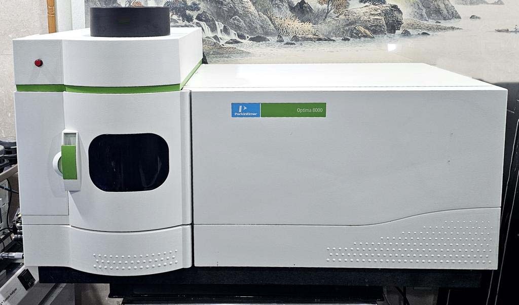 Photo Used PERKIN ELMER Optima 8000 For Sale