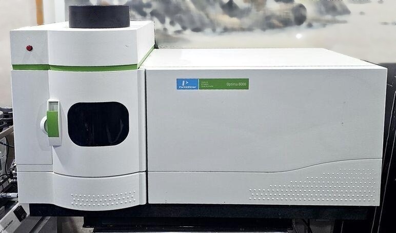 Photo Used PERKIN ELMER Optima 8000 For Sale