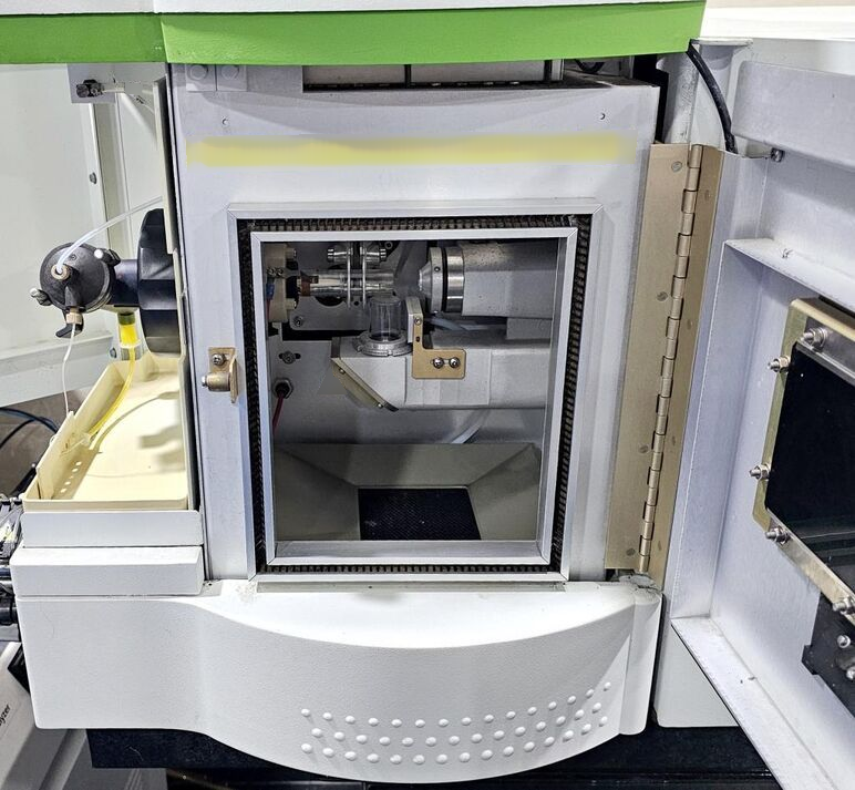 Photo Used PERKIN ELMER Optima 8000 For Sale