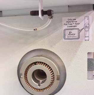 사진 사용됨 PERKIN ELMER Optima 8300 판매용