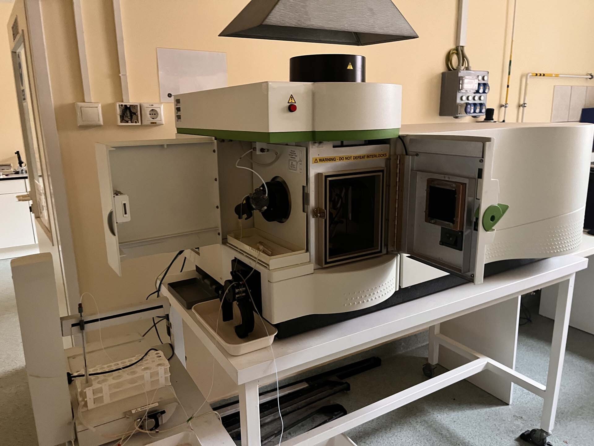 图为 已使用的 PERKIN ELMER Optima 8300 待售
